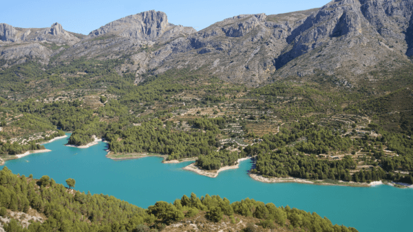 guadalest-alquilar-coche-alicante