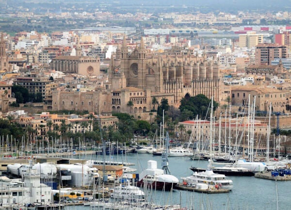 puerto-barcos-catedral-mallorca