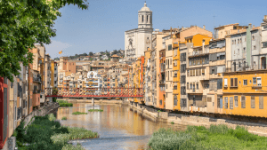 Pourquoi louer une voiture à Gérone ?