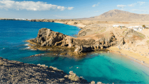 Viajar a Lanzarote en invierno: guía completa