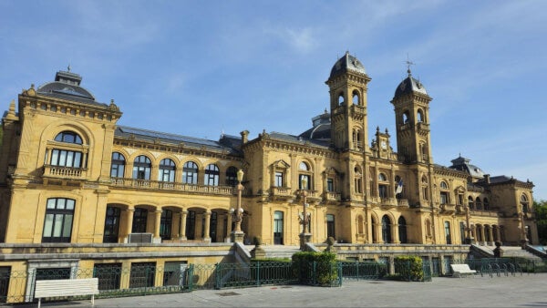 Ayuntamiento de San Sebastián, donde empieza la Tamborrada