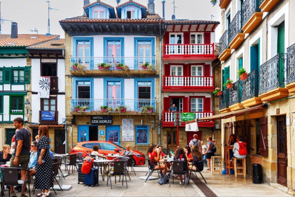 Hondarribia, pueblo de la costa vasca