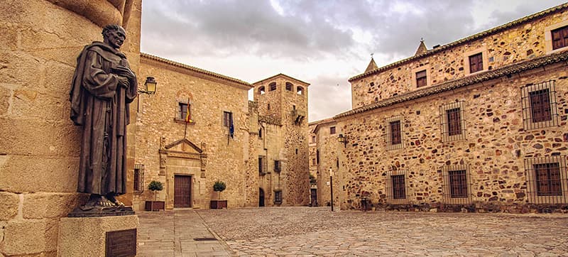 Location de Voitures à bas prix à Caceres Gare