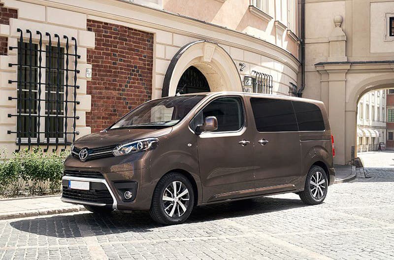Alquiler de Coches de 7, 8 y 9 Plazas