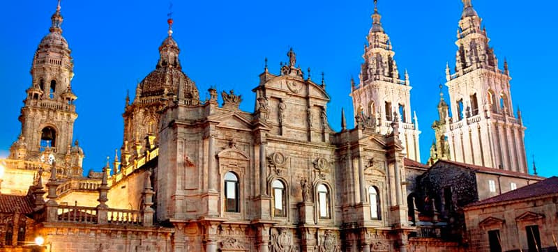 Tu Coche de Alquiler en Santiago de Compostela